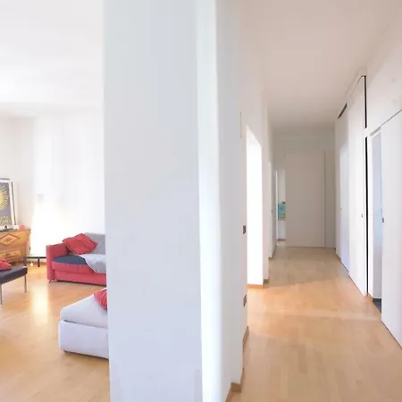 Whity House Centro-crocetta * Turin