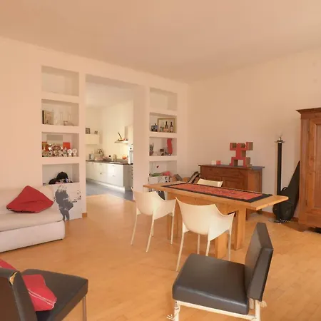 Whity House Centro-crocetta